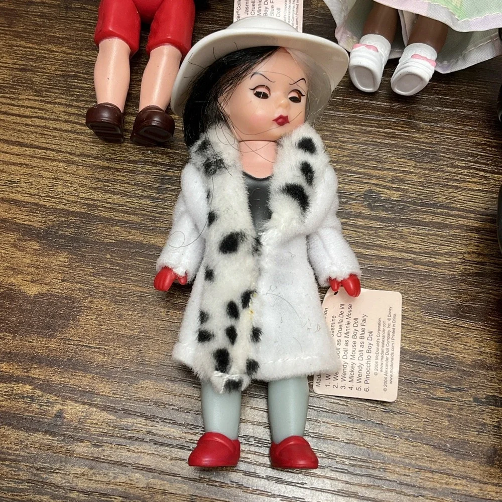Lot of 5 Madame Alexander Disney Wizard of Oz Dolls Cruella Mickey Pinocchio